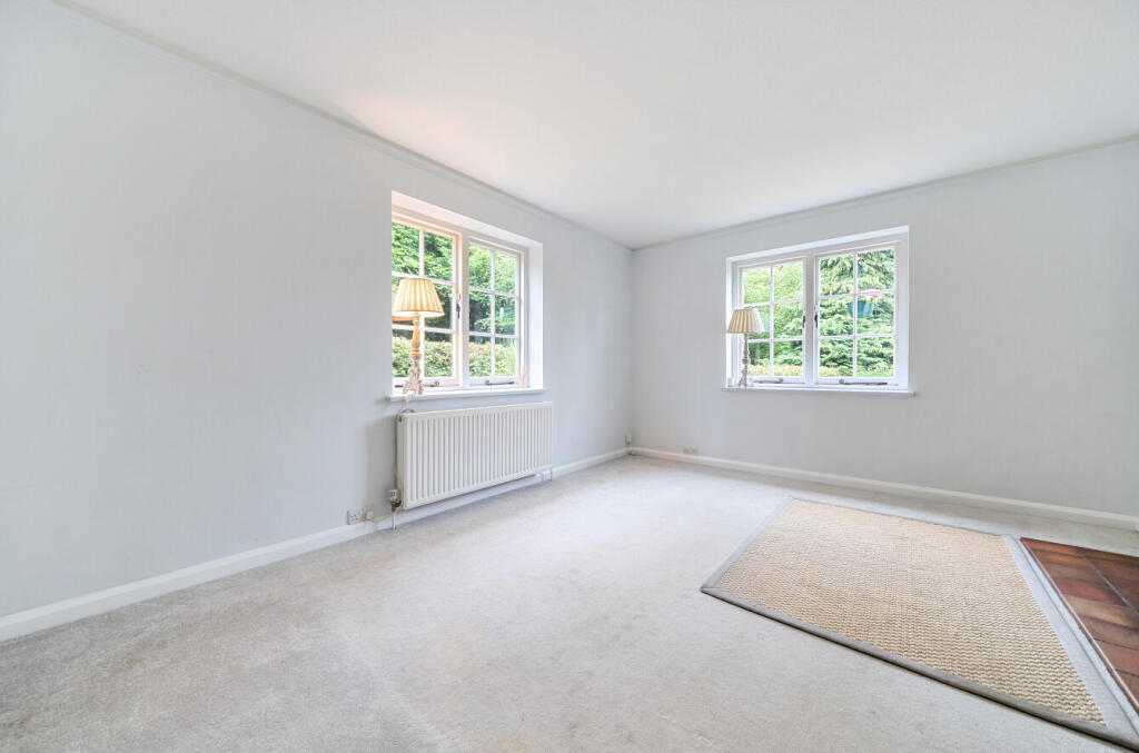 1307144-27-684ad2...