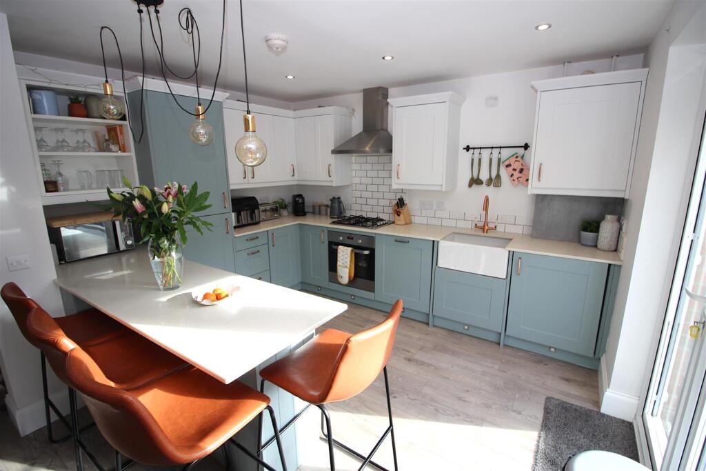 Kitchen/Lounge