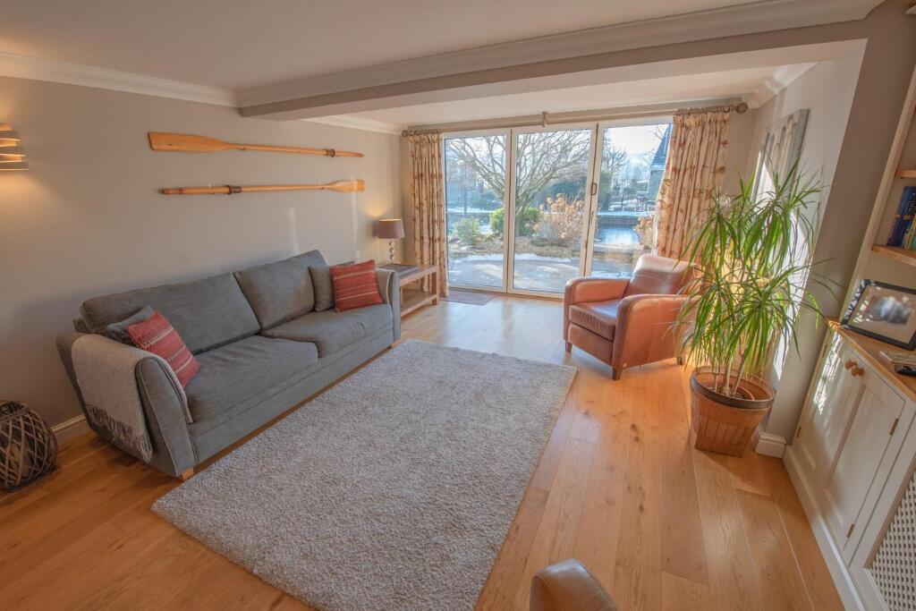 DSC_7445 (Custom).jpg