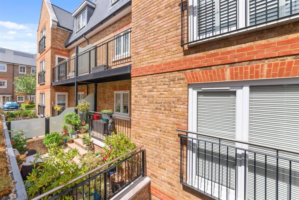 6 Jennings Court-29.jpg