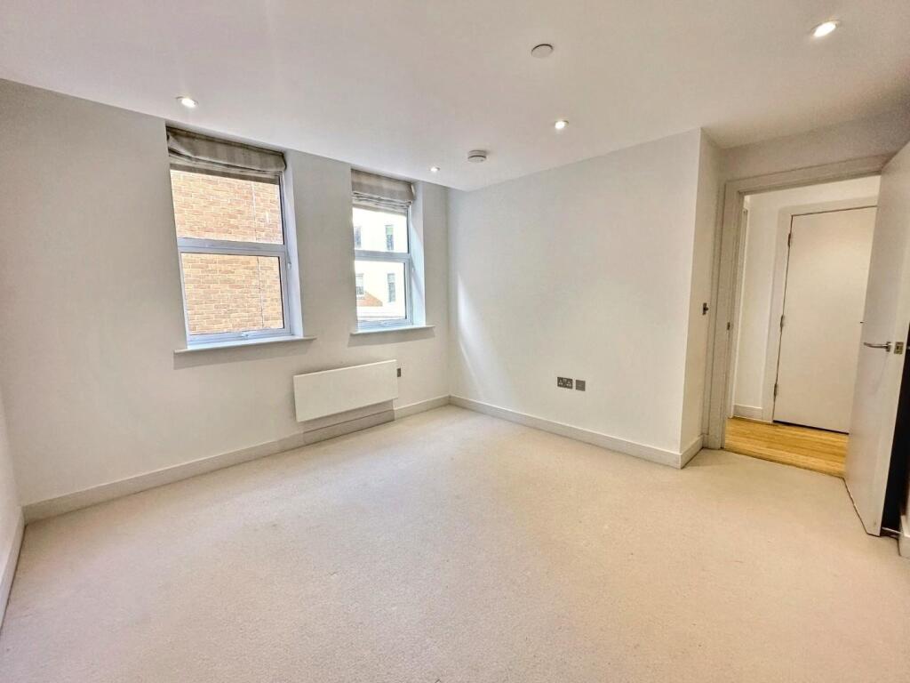 WhatsApp Image 20250912 at 162250_4a6d1497.jpg