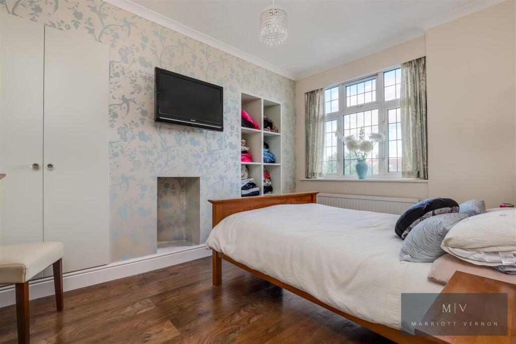 Linden Leas 2 MV-12.jpg