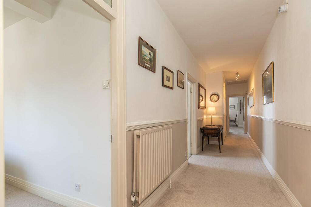5, 2 Brunswick Pl...