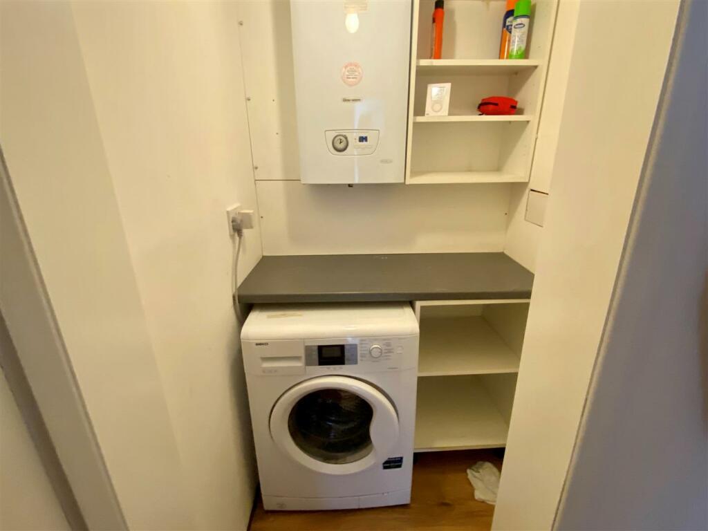 Flat 5, 35 Pentire Avenue Utility