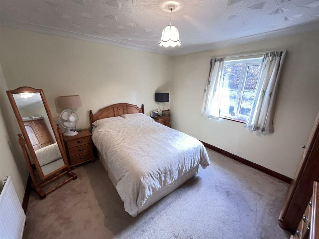 bed 2.JPEG
