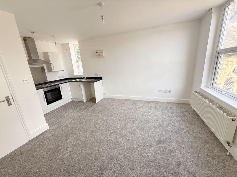 Lounge / Kitchen