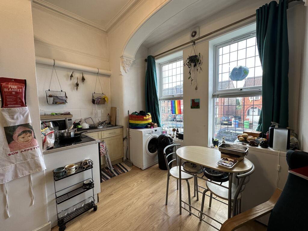 Flat 2 Wellington Road