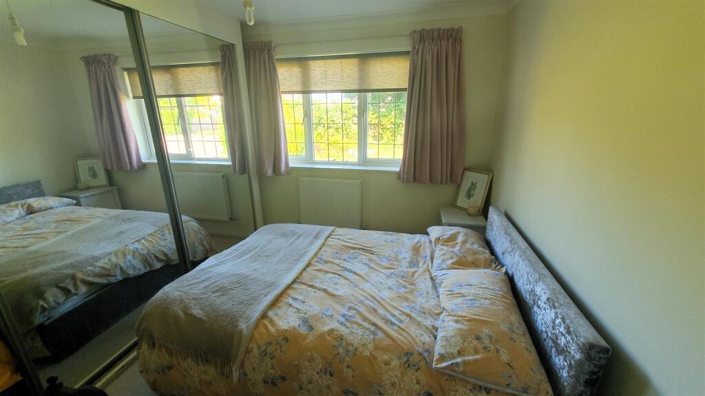 6. Bed 2.jpg