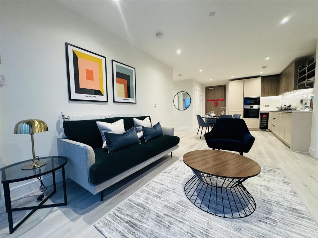 Kitchen/Living/Dining