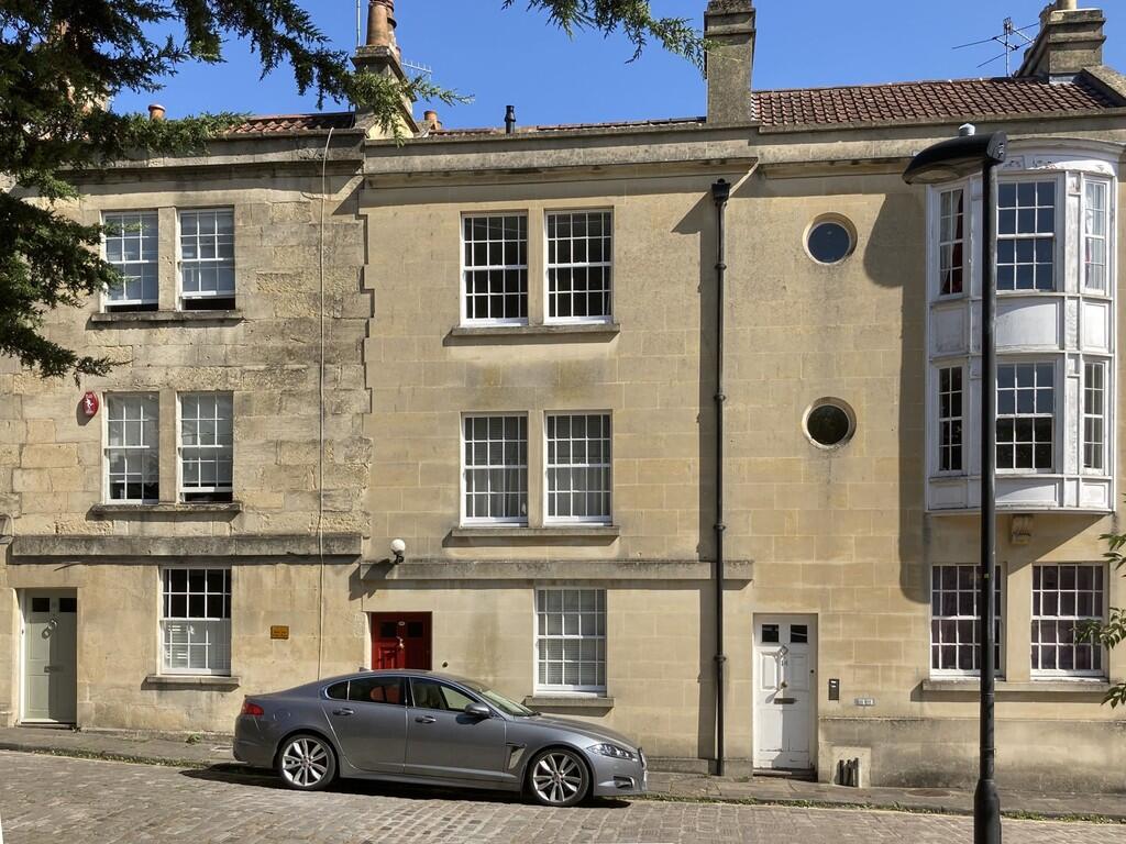 15 Bedford St. BA...