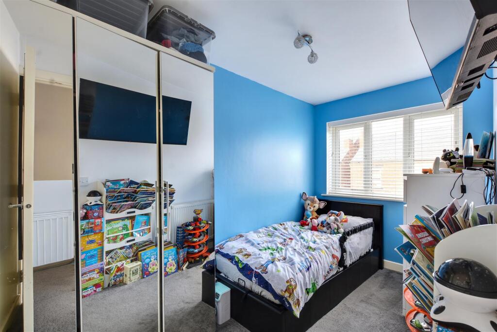 Bedroom 2_1.jpeg