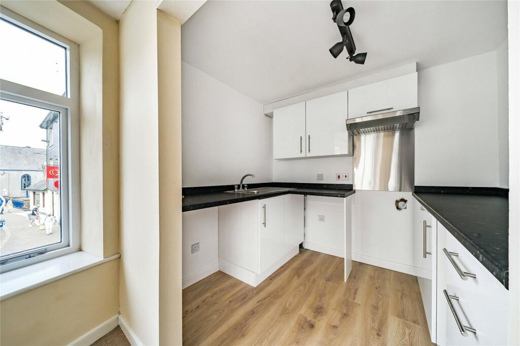 Kitchen/Dining/Recep