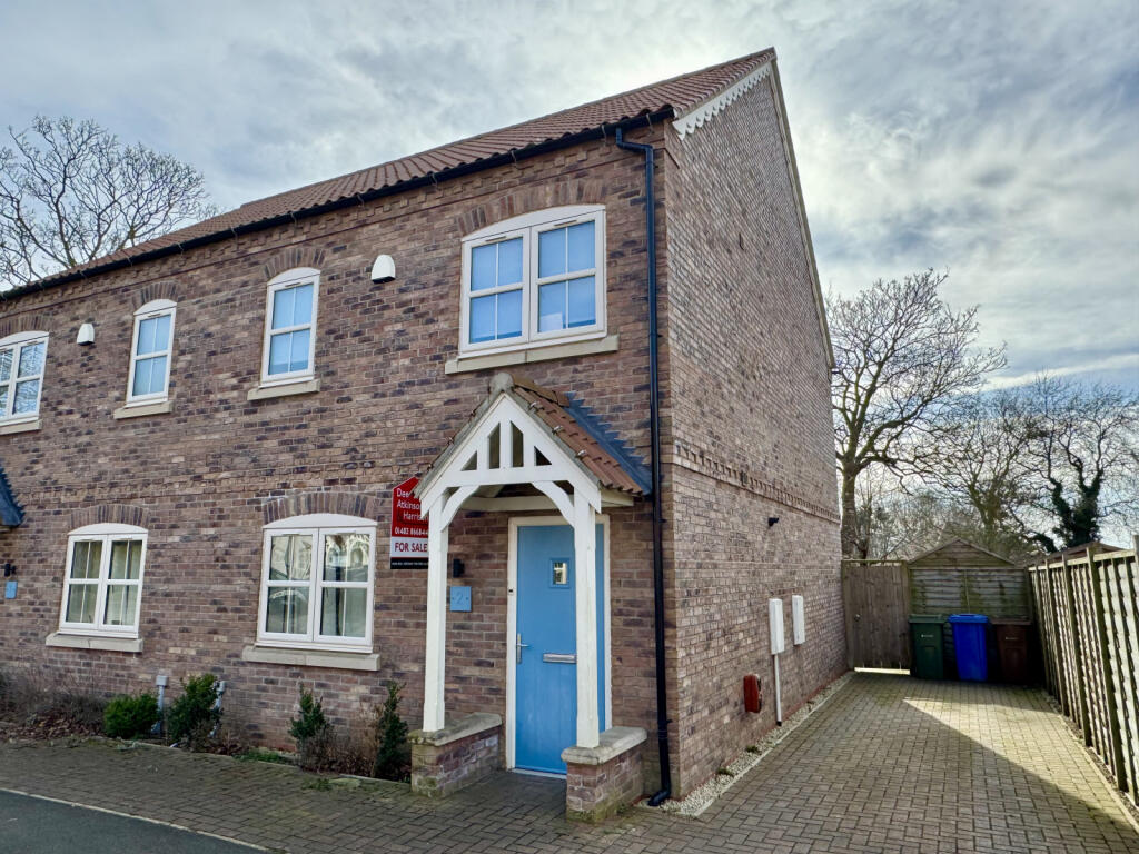 3 Bedroom House - semi-detached for Sale