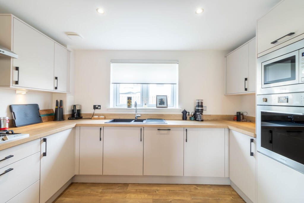 Open-Plan Living Area/Kitchen