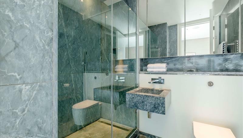 Master Bedroom En-suite