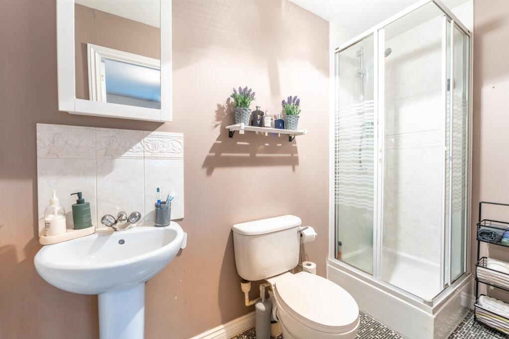 Bedroom Two En-Suite