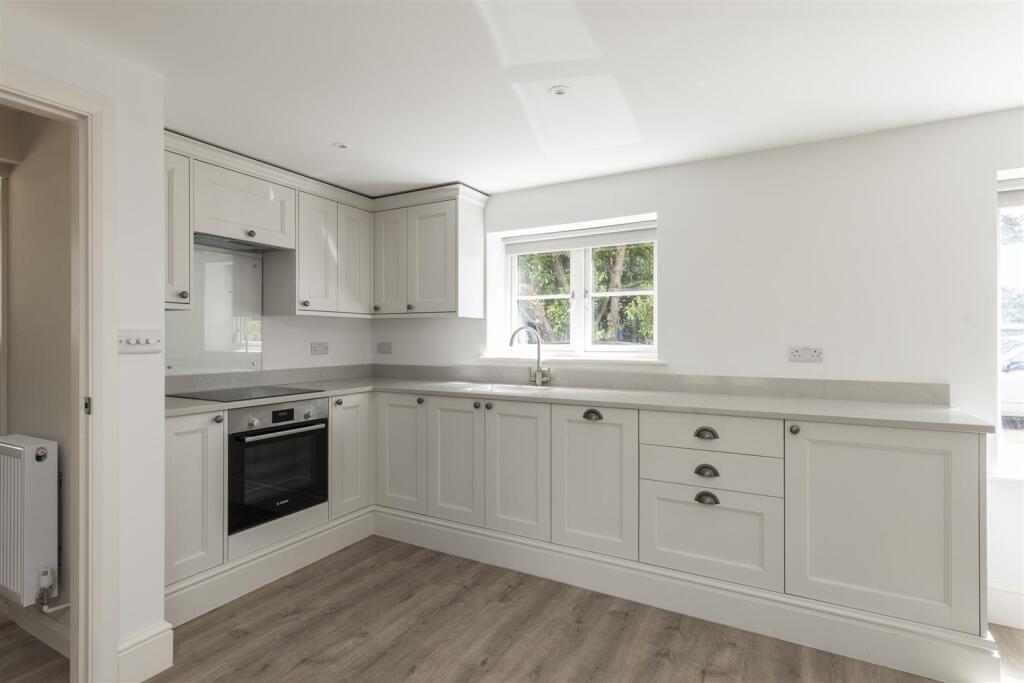 Brookwell-Cottage-Brookwell-Lane-Bramley-GU5-0LQ-1