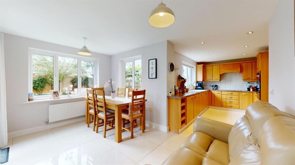 Kitchen Breakfast Room