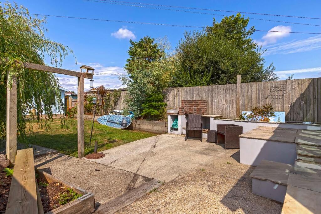 Bristol Avenue_14.jpg