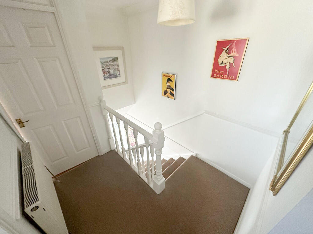 IMG-20250910-WA00...