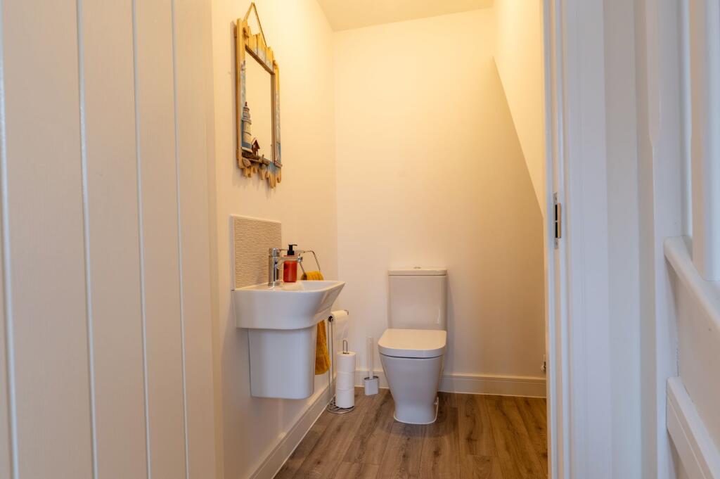 UTILITY AND DOWNSTAIRS W/C