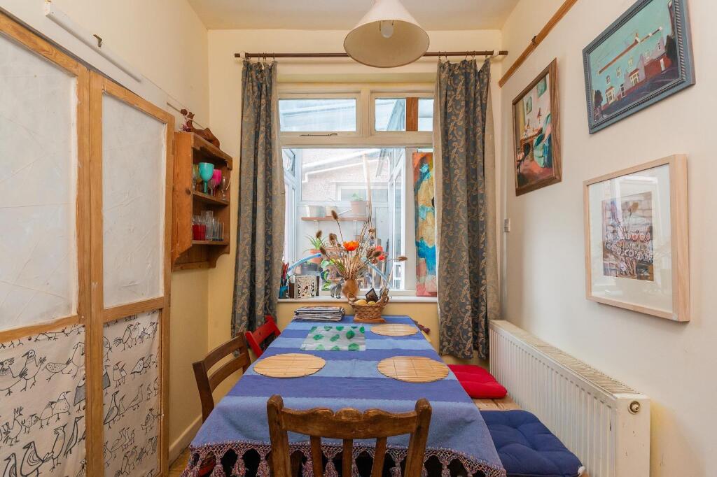 1S1R5SE - Dining Room A.jpg