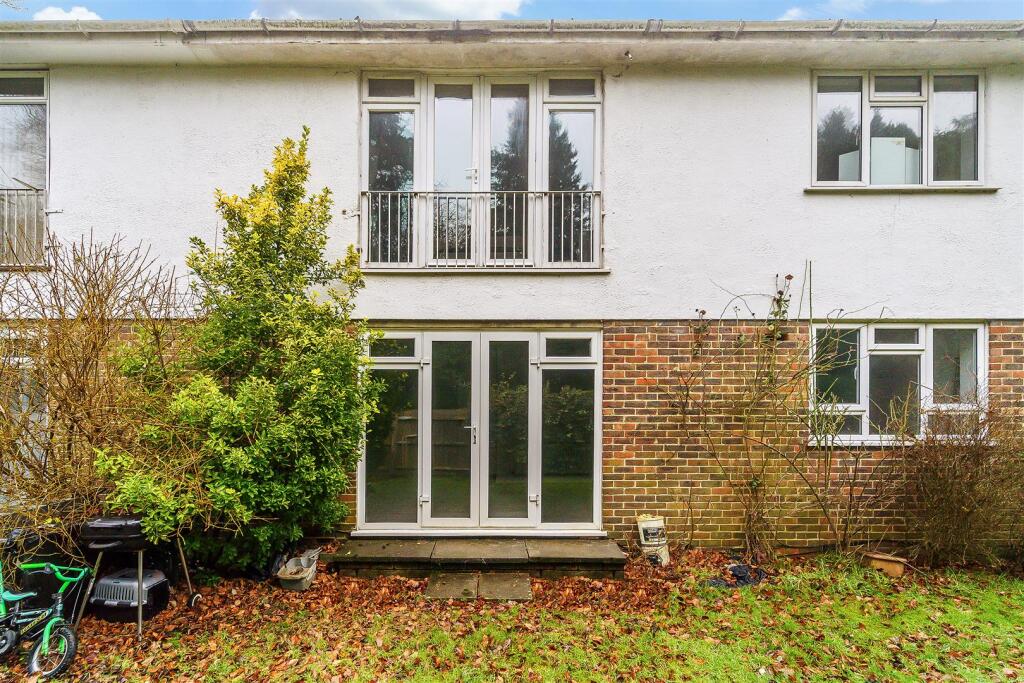 COURTLANDS CRESCENT, 58 (11).jpg