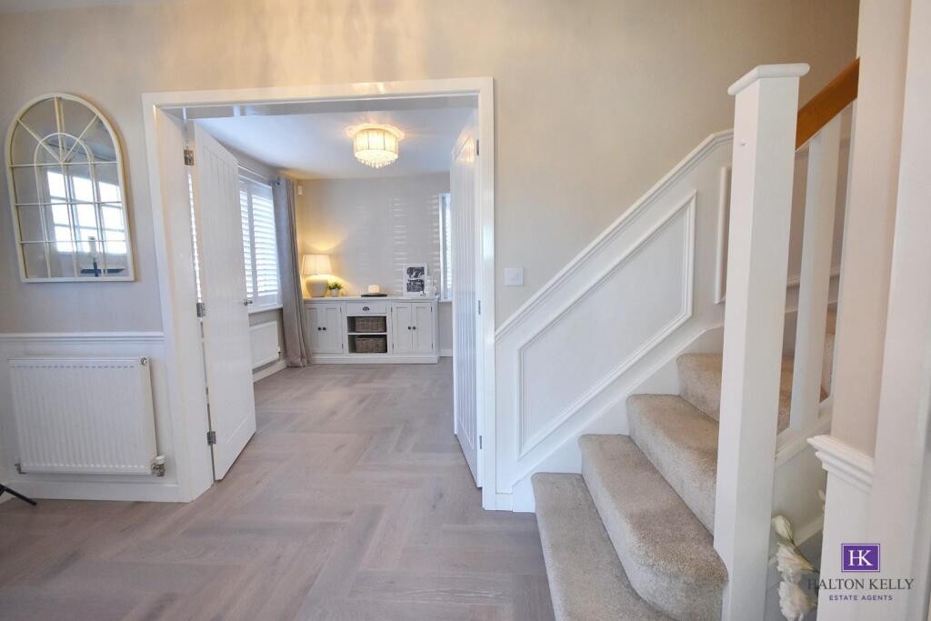 ENTRANCE HALLWAY