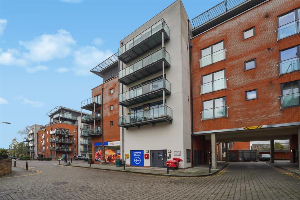 Flat 38, Cherrywood Lodge - KTkft6ncFkKWGV1JQs1z.j