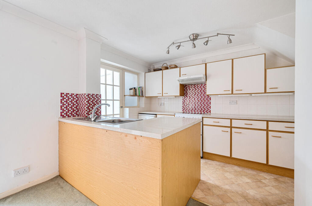 1385697-4-692971e...