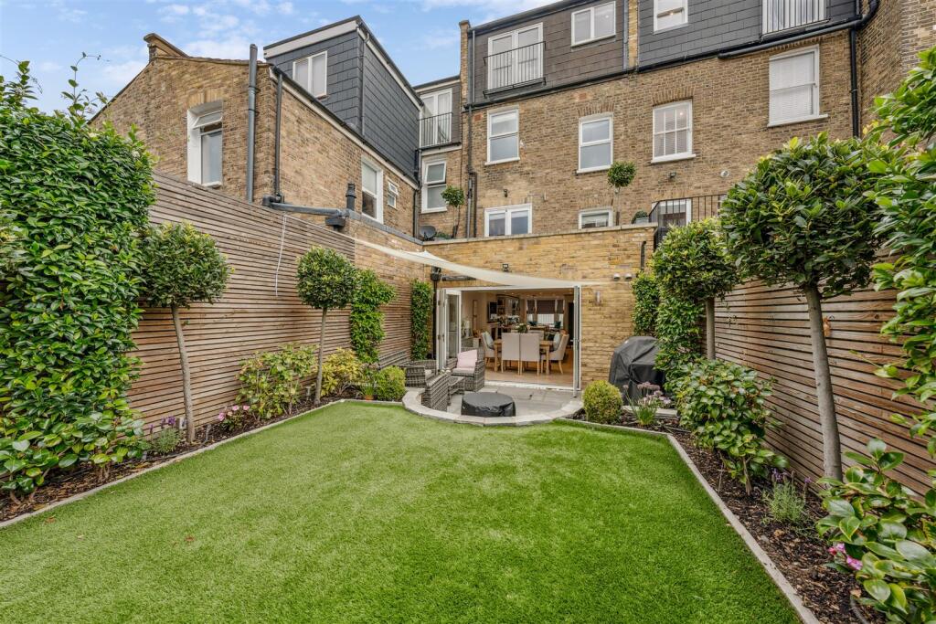 Alkerden Road, W4 - FOR SALE