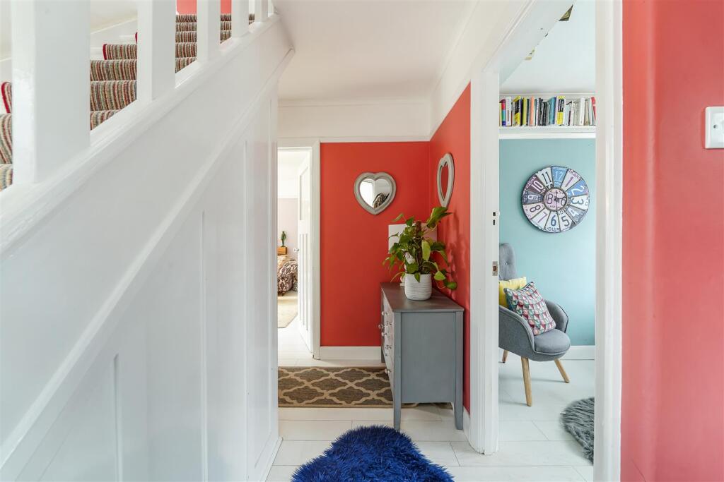 WHITESHORSE DRIVE (7).jpg