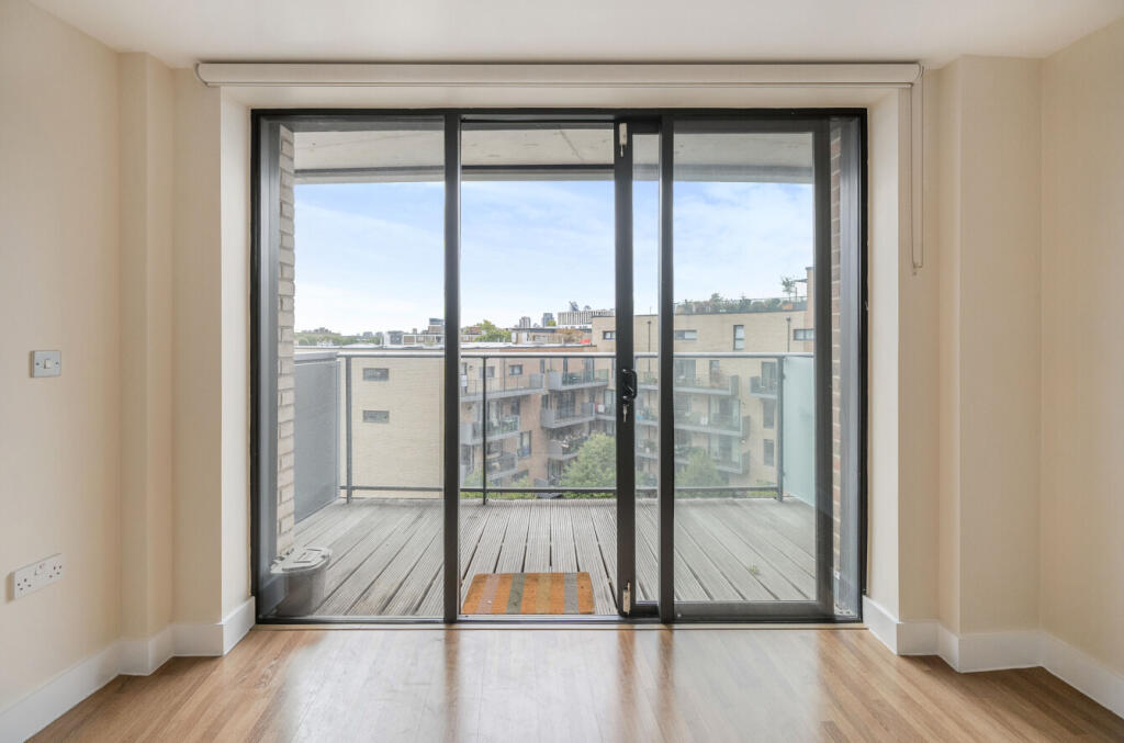 1354436-4-68c41f8...