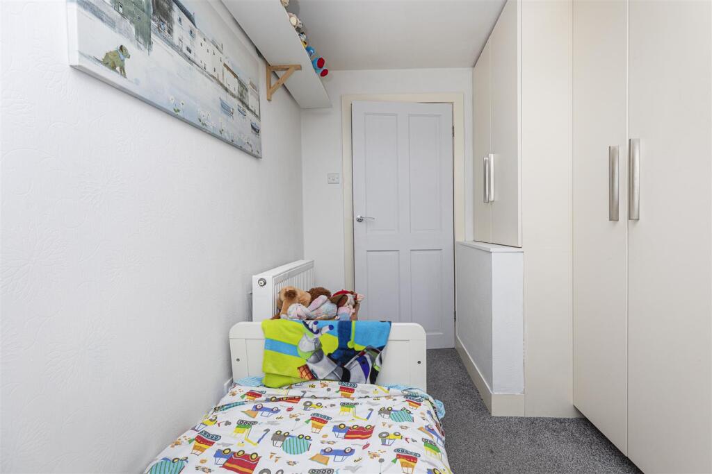 Bramleys Estate Agents - High Crest - Linthwaite (