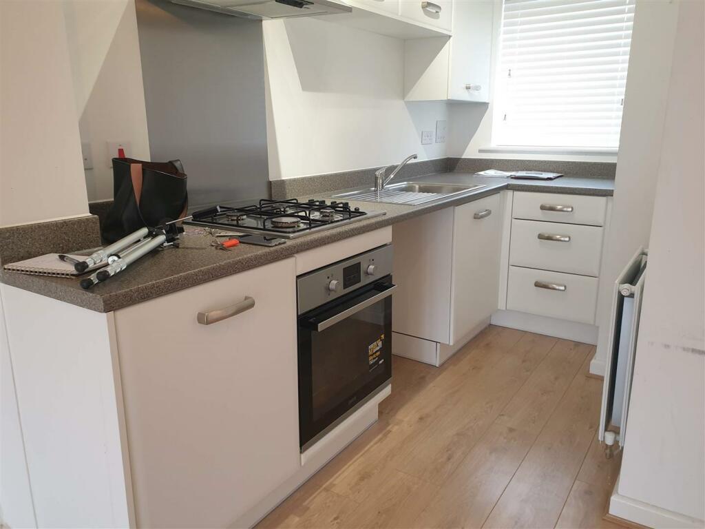 Kitchen 1 (1).jpg
