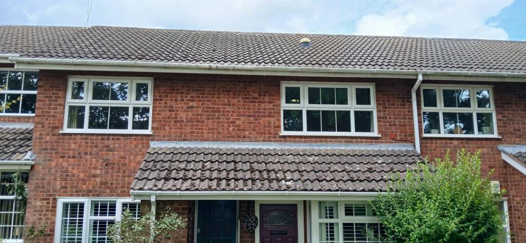 LANDLORD PHOTO - FRONT LANDSCAPE.jpg