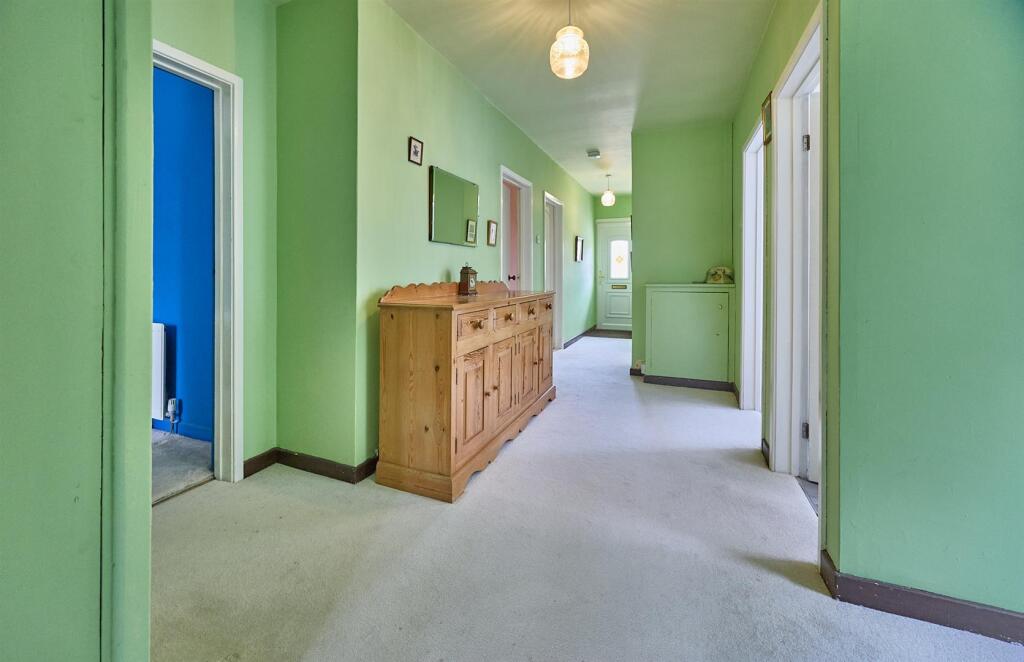 L Shaped Entrance Hallway