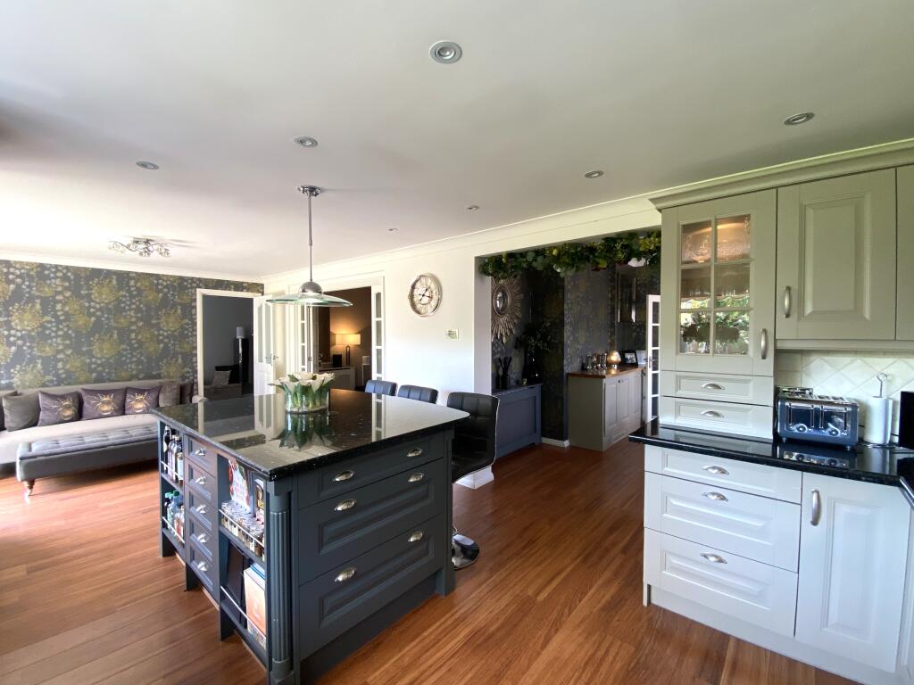 kitchen/family room