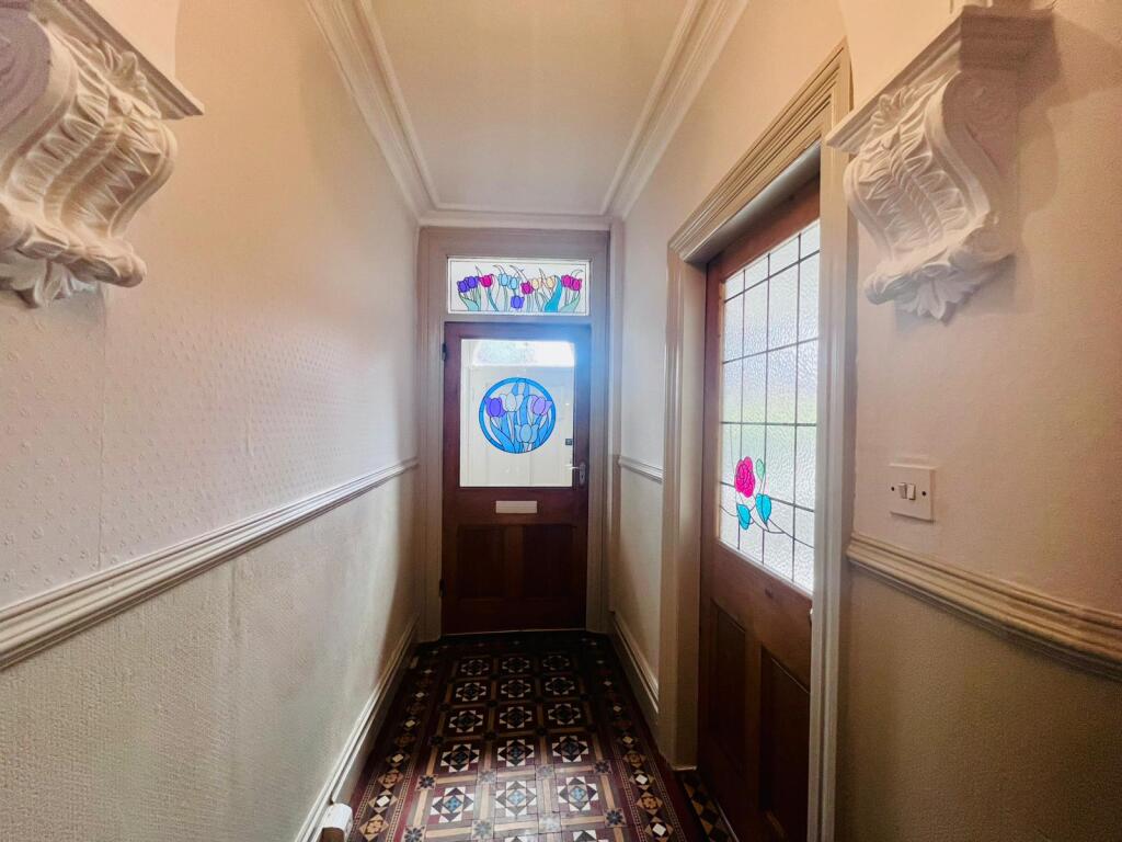 HALLWAY.jpg