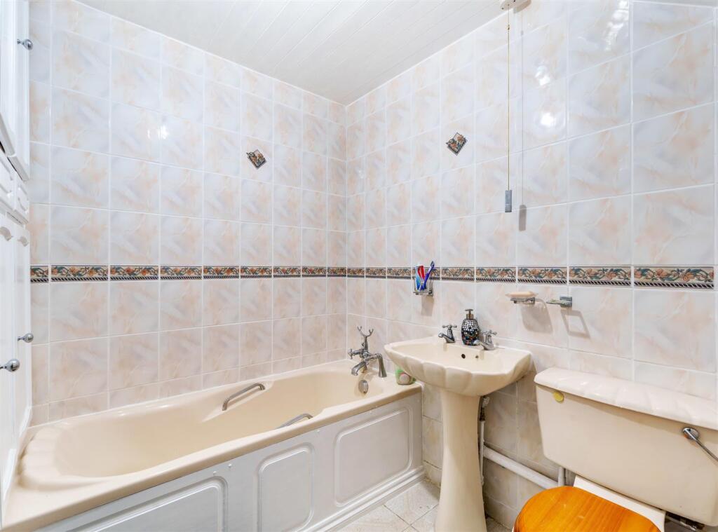 Fleetwood Road (18).jpg