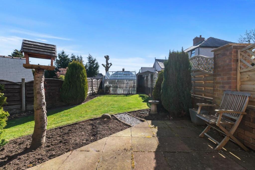 111 East Crescent (17 of 21).jpg