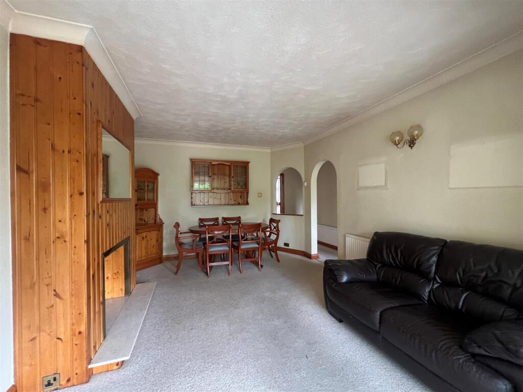 Sherborne Way - Lounge.jpg