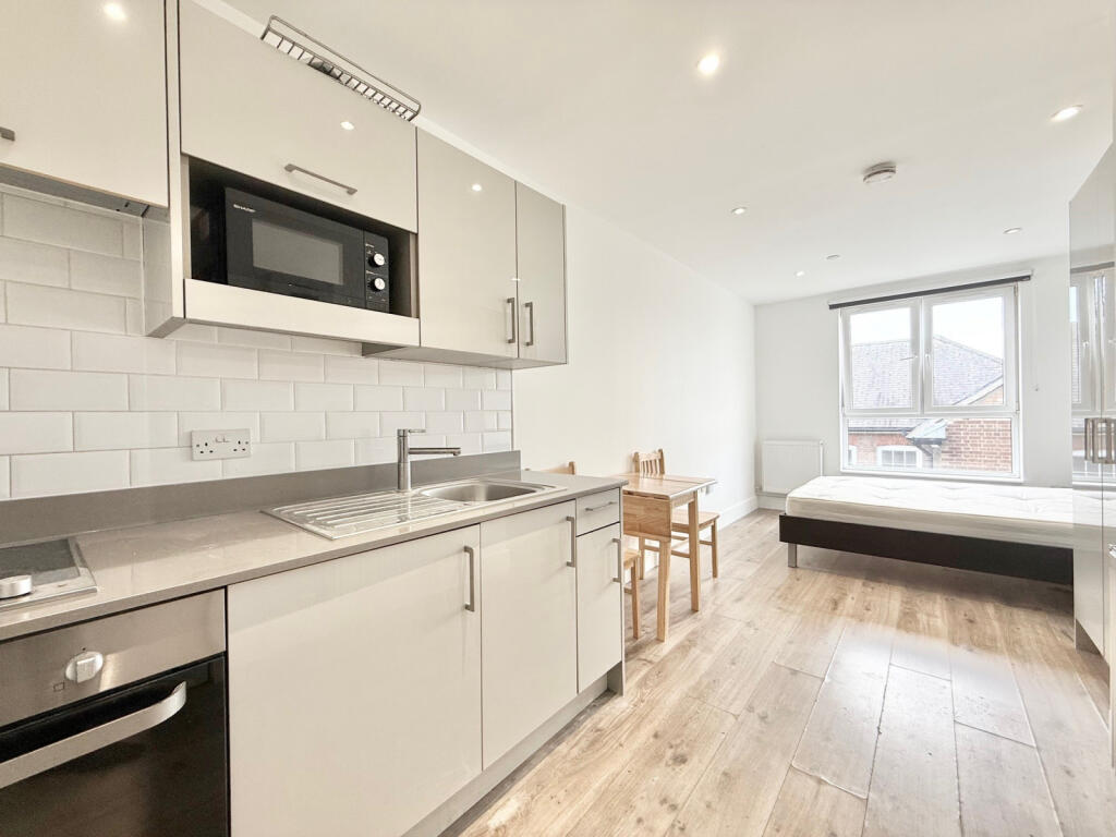 Studio Flat for Rent