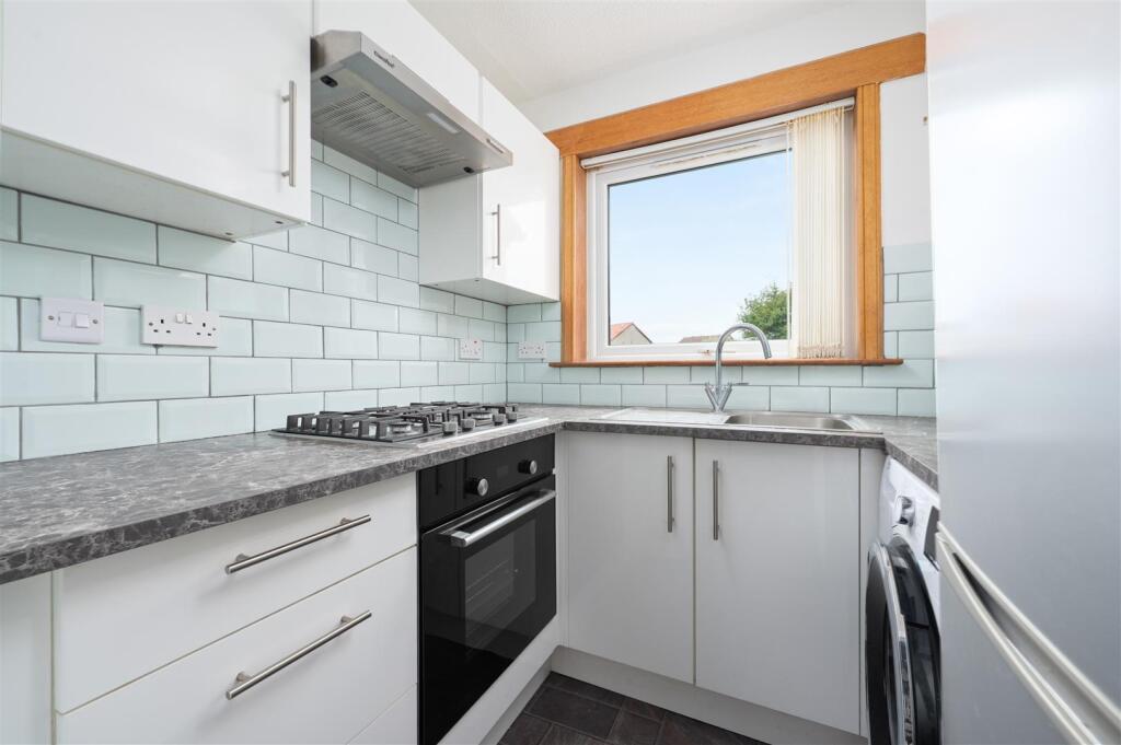 7MorlichCourt011.JPG