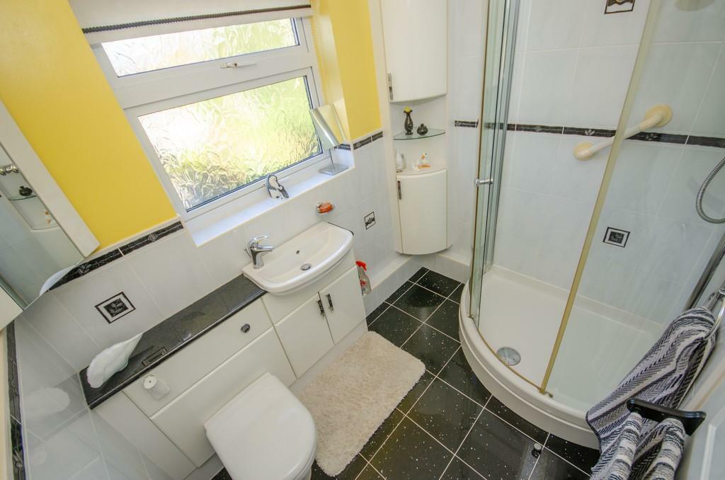 Shower room.jpg