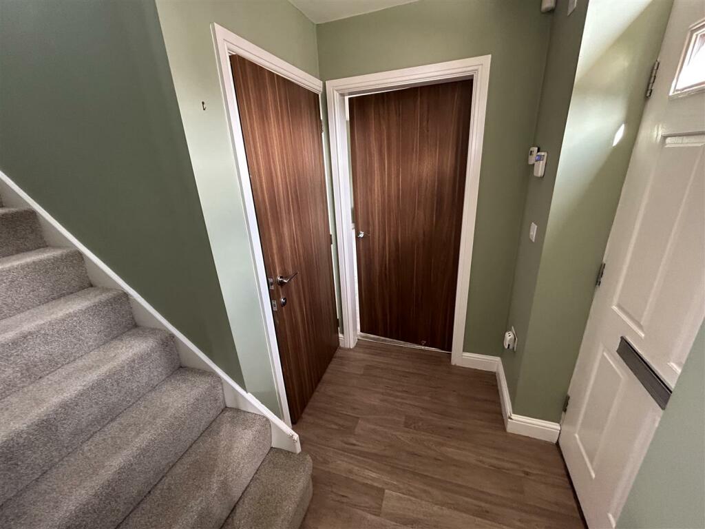 ENTRANCE HALLWAY