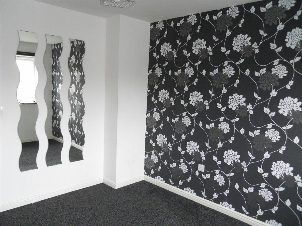 Photograph 5