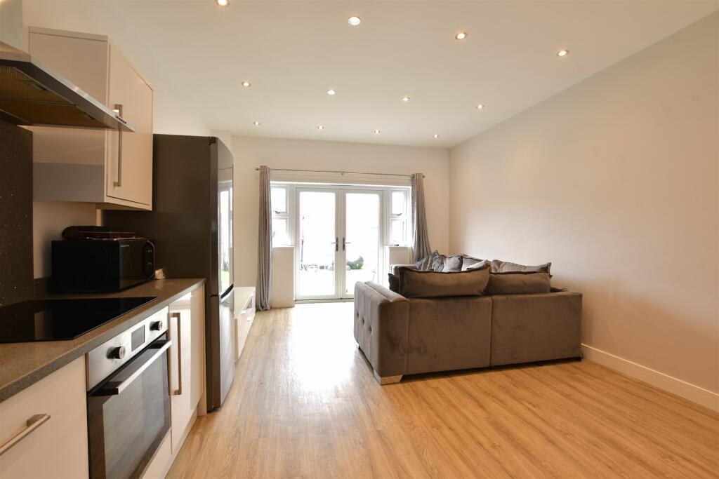 Lounge/Kitchen /Dining Room