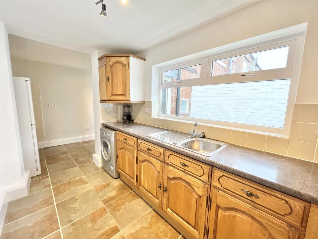 Breakfasting Kitchen