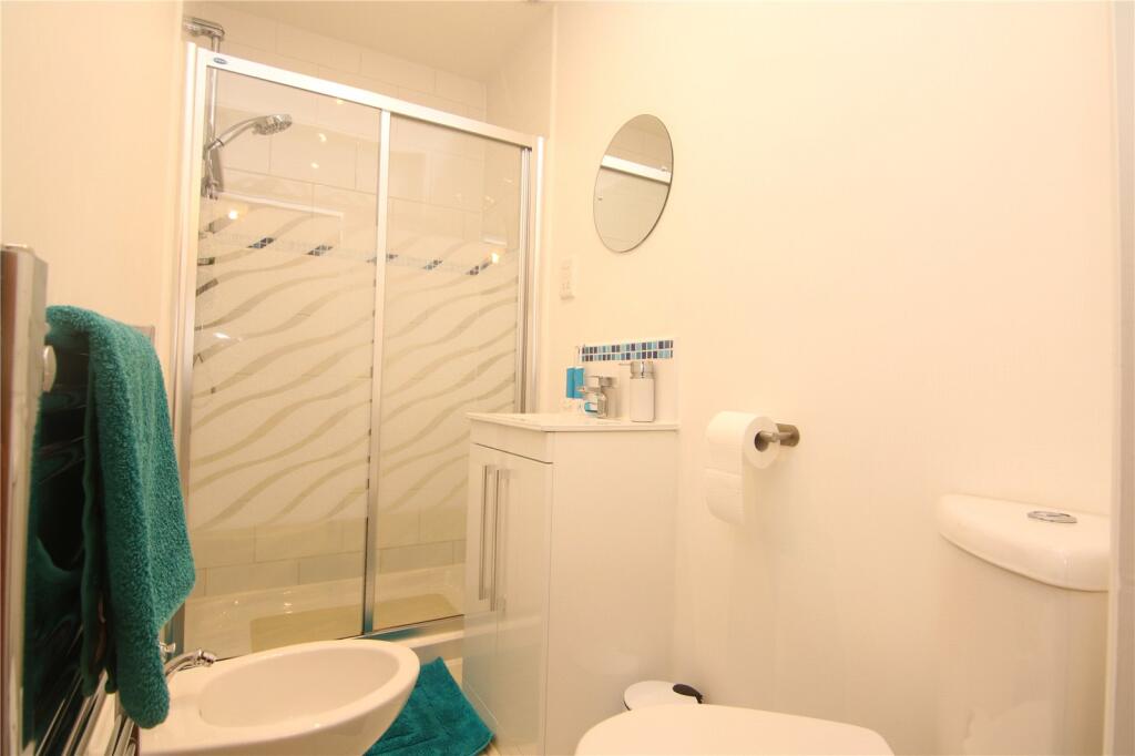 Bed 1 En-Suite